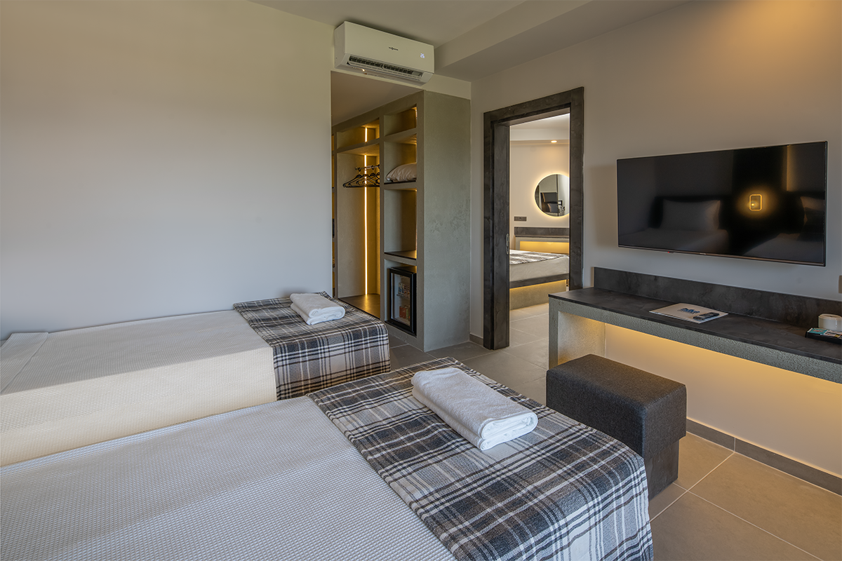 Kara Manzaralı Aile Odası